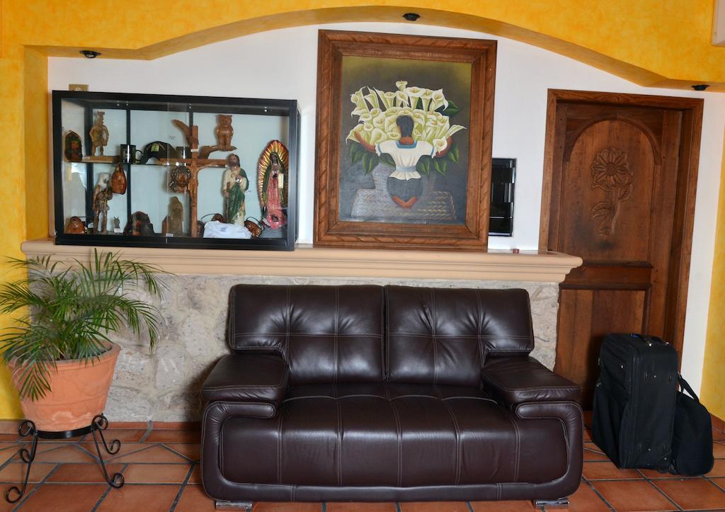 Hotel Las Fuentes Los Mochis Exterior photo
