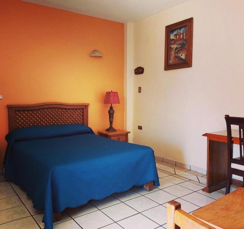 Hotel Las Fuentes Los Mochis Exterior photo