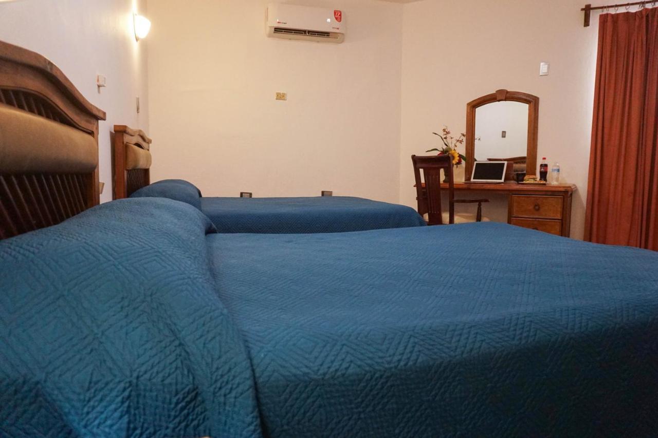 Hotel Las Fuentes Los Mochis Exterior photo