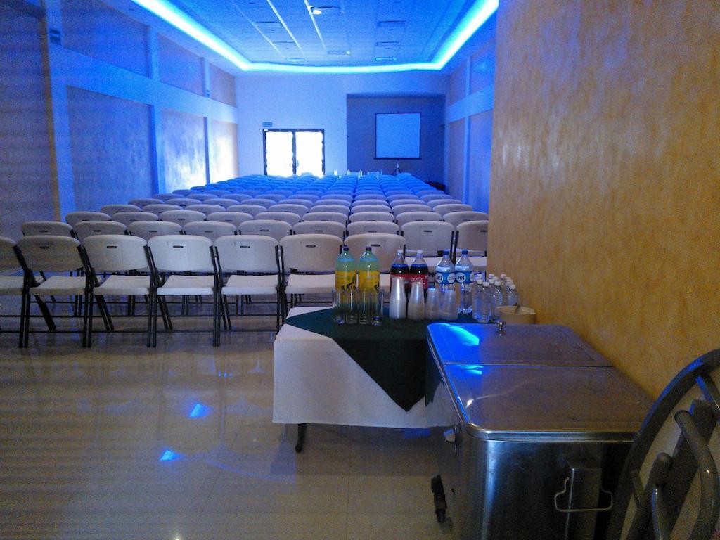 Hotel Las Fuentes Los Mochis Exterior photo